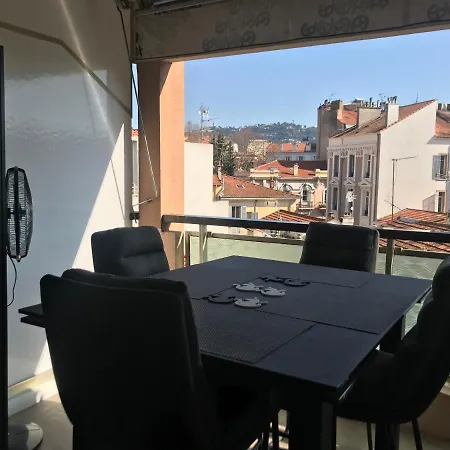 Apartment 2 Pieces Avec Terrasse -Calme-Sans Vis A Vis-Garage-Centre De Cannes Cannes