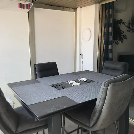 2 Pieces Avec Terrasse -Calme-Sans Vis A Vis-Garage-Centre De Cannes Apartment
